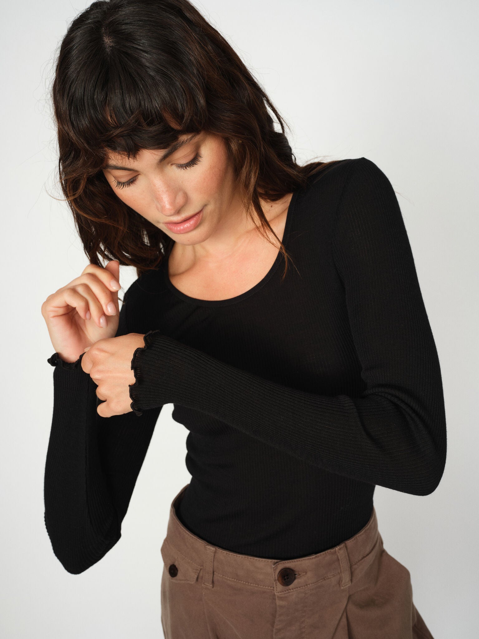 Modelshot / Black / Detail